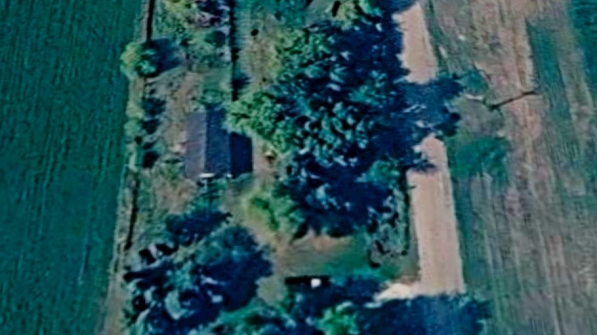 3 acee farm runs east to west along W. Cass City Road just west of M-24 in Akron Township, Unionville, Tuscola County