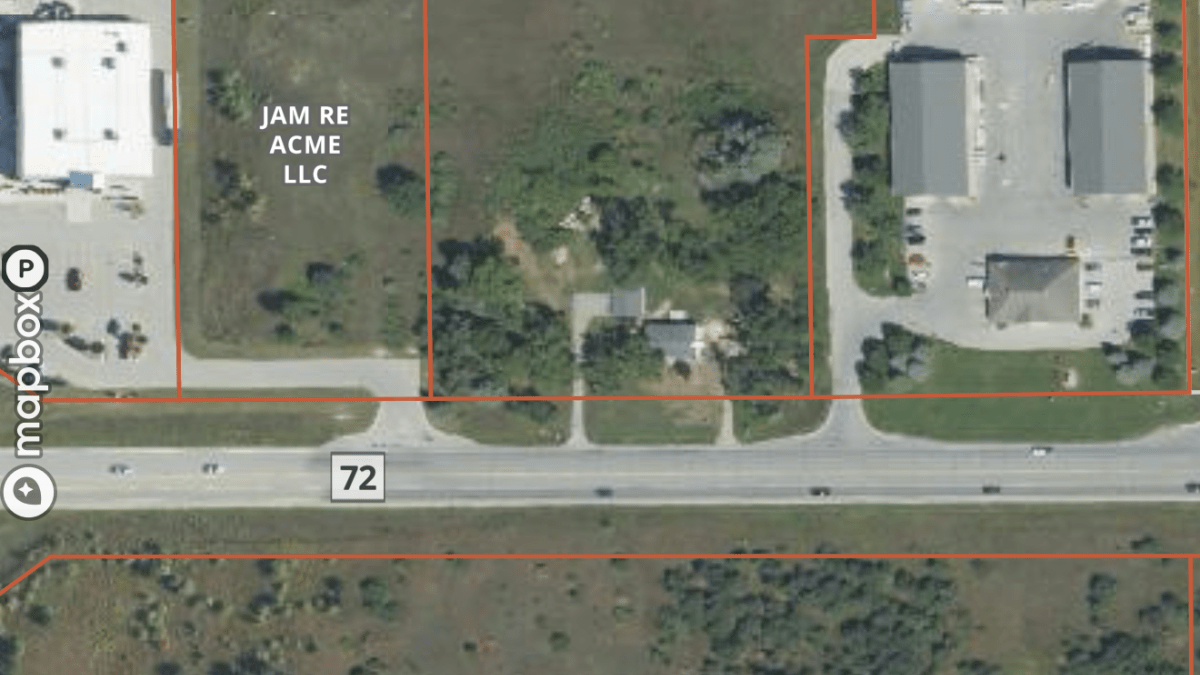 This is a 10 acre parcel located in Acme of M72. Small rental in front, with field in the rear. 