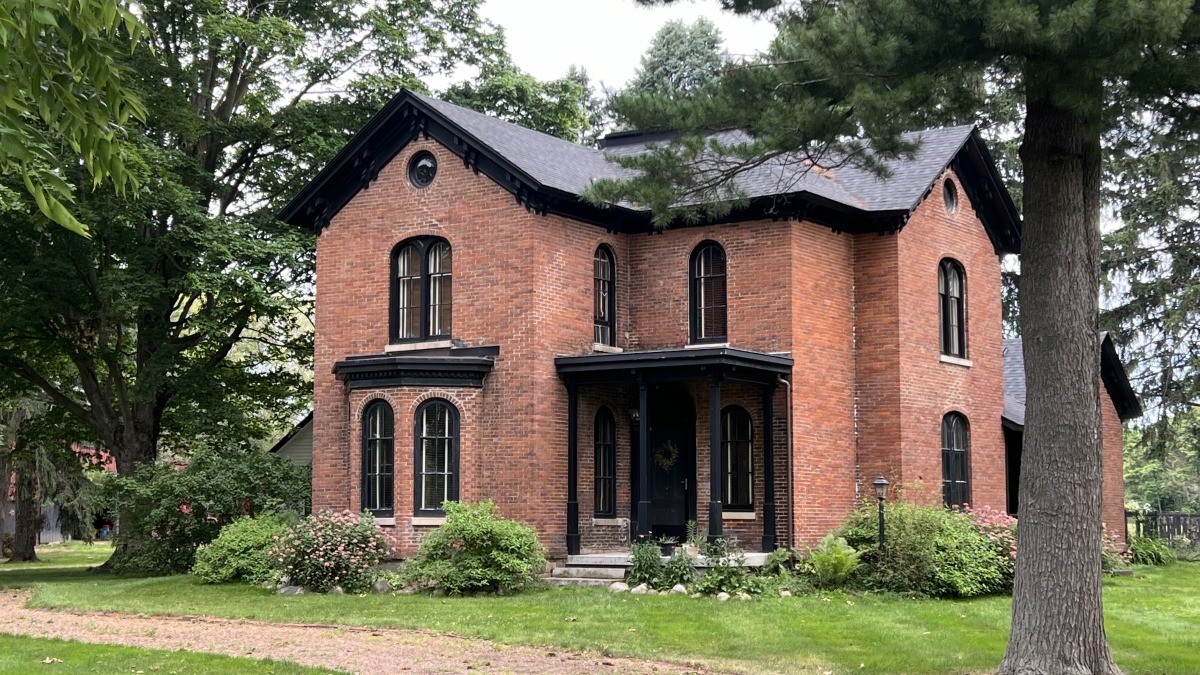 Historic home on 5 acre horse farm