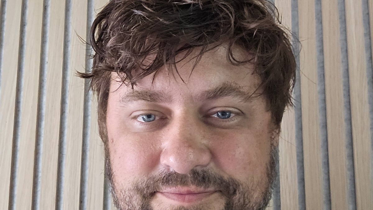 This is me.  I have 3 young children and a lovely wife that will enjoy the farm as well.