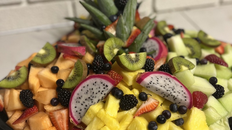 Diamond Sweetness Creation (Seasonal Fruit Platter)