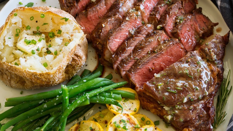 Diamond Sweetness Creation (Steak, Green beans, Squash, and baked potatoe)