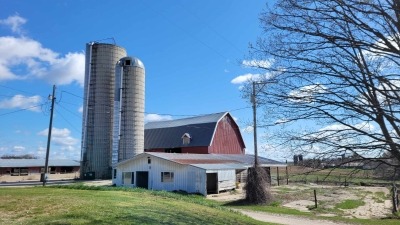 Barns & Silos